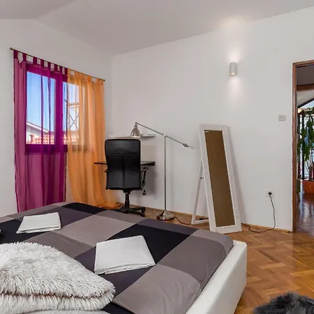 Apartamento Gorgeous In With Wifi *
