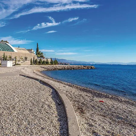 2 Bedroom Gorgeous In Διαμέρισμα Ριέκα