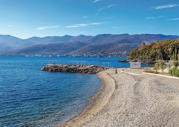 2 Bedroom Gorgeous In Appartamento